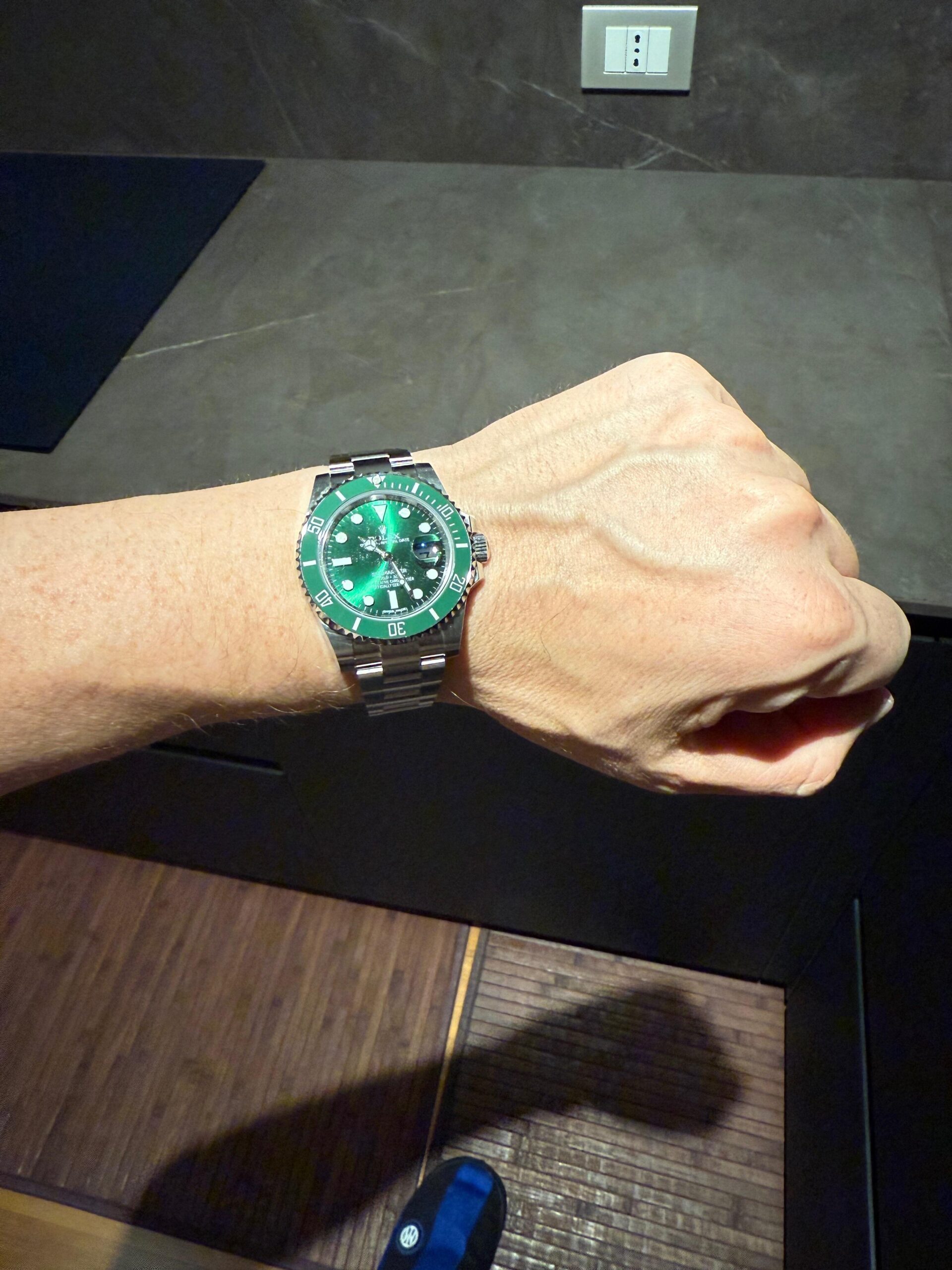Customer Wearing Rolex Submariner Hulk