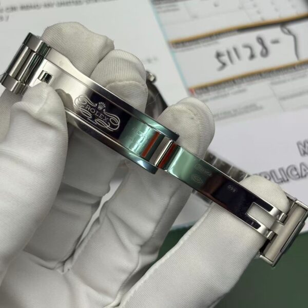 60D8E600768752662C7548872855Af9C