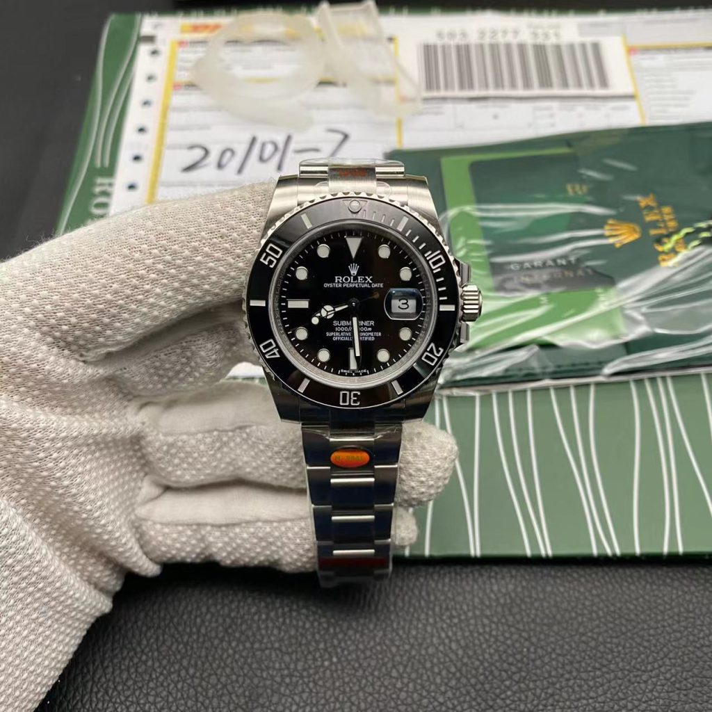 Rolex Submariner Silver Black Replica Swiss Clone