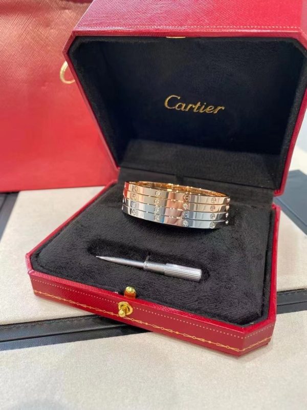 Cartier Love/Nail Bracelet Best Clone Replica