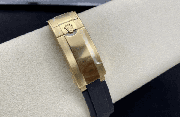 Replica Clone Rolex Yacht-Master 42 Yellow Gold 2022