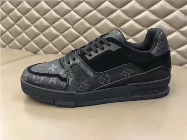 Black Louis Vuitton Top Quality Replica Shoes - IP Empire Replica Watches