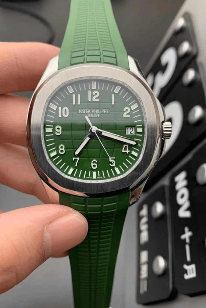 Top Réplica suiza Patek Philippe Aquanaut Correa verde