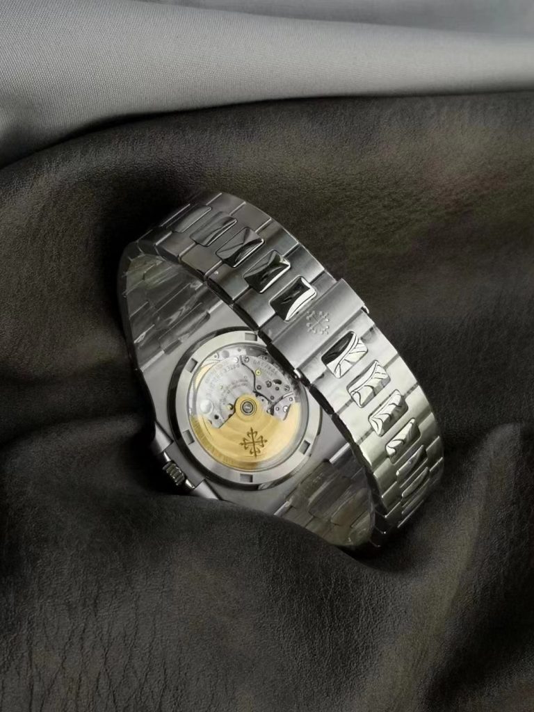 Replica Patek Philippe Nautilus 5711 White Dial