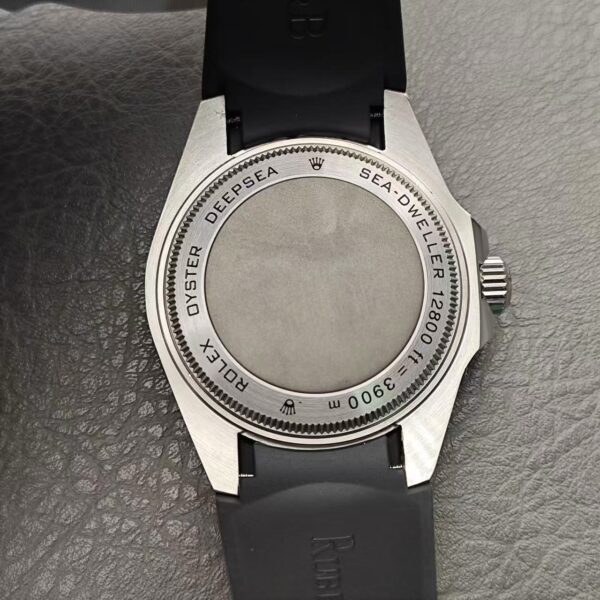 E5Da9B61E59Ba1573359498Ca0Df1020