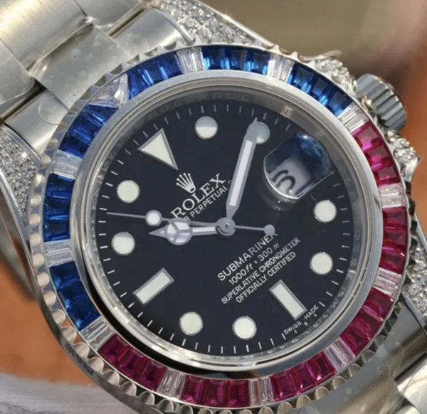 SUBMARINER PLATA AZUL / DIAMANTE ROJO 40MM Clon Suizo Superior - IP Empire Relojes Replica