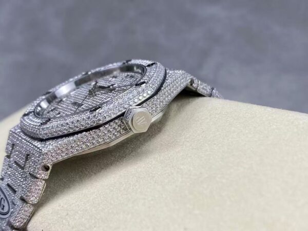 Replica Iced Out Ap Watch 6 209A4F30B6F79C28D339Db90E8F4C894