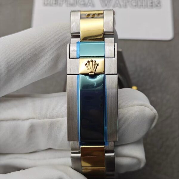 C19Ad82C1Fbcf0A109F5775D68Bd8Bf9