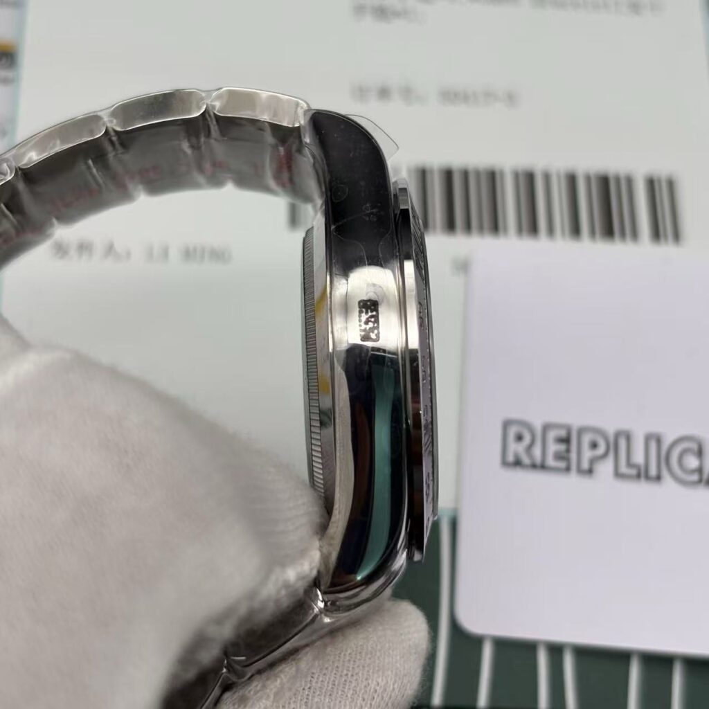 Side profile of Rolex Cosmograph Daytona super clone showing polished stainless steel case