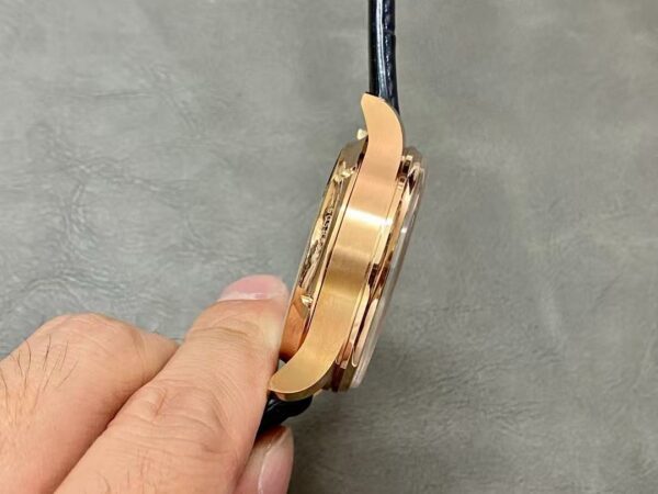 823C81A79E0C93Df3Aa68D7E7F7C0929