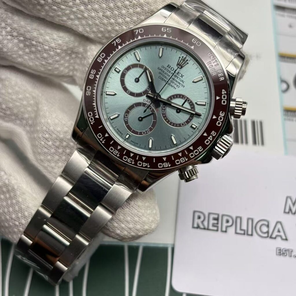 Super Clone Rolex Cosmograph Daytona Replica with Transparent Case Back and Oyster Bracelet