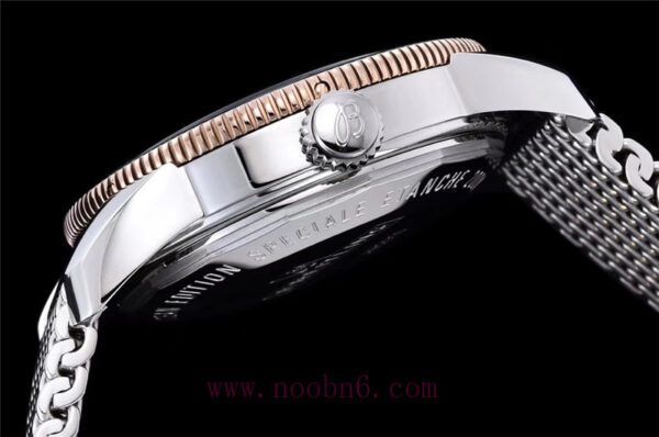 Replica Breitling Superocean Ub2010 Men’s Watch