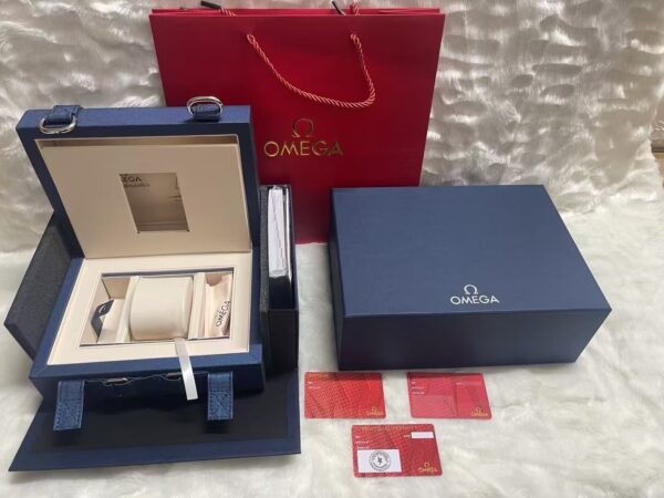 Omega Snoopy Replica Watch Box