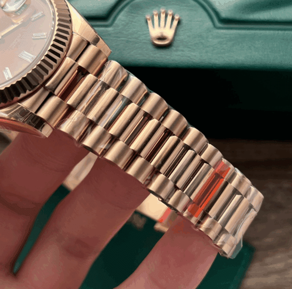 Rolex Super Clone Day-Date Rose Gold President Strap 40Mm
