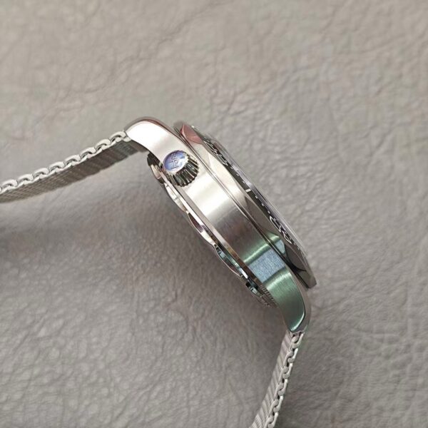 1F1Cc88785701E3162A89C1C2D3C1C89