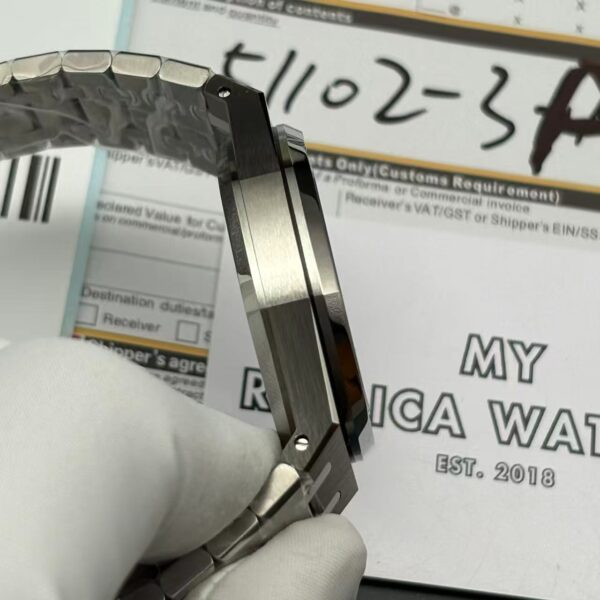 Audemars Piguet Royal Oak Tourbillon 26522Ti.oo.1220Ti.01