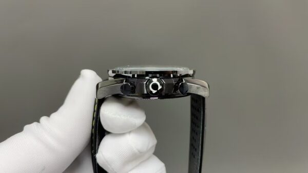 Replica Omega Speedmaster Men Automatic Black Leather Watch O31192443001001 26 2855475E6D804389567Fd16C62F96Eff