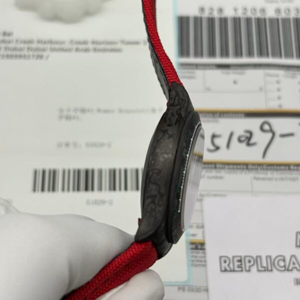 Replica Diw Rolex Daytona Lucky Player Carbon (Casino Edition) 48 13F3D6A272F635Ff3A97Beb735457Ea8