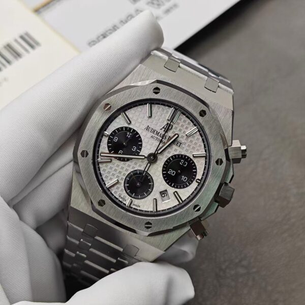 1Efa513F6D3D2Aaea823983Fbf4D2235