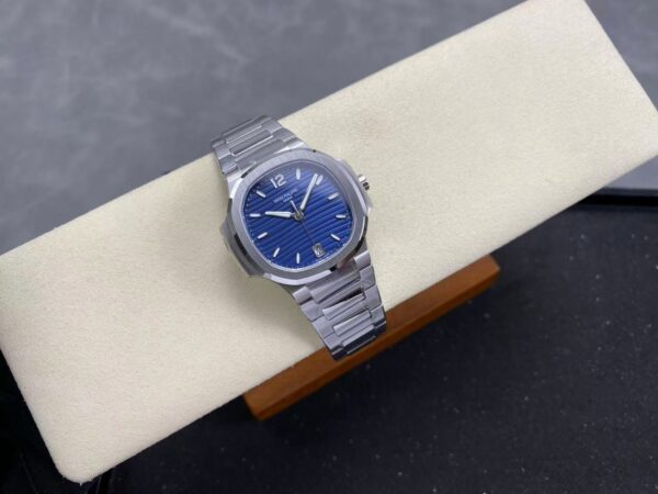 285B8420784Ad7642559D5Ecede016F8