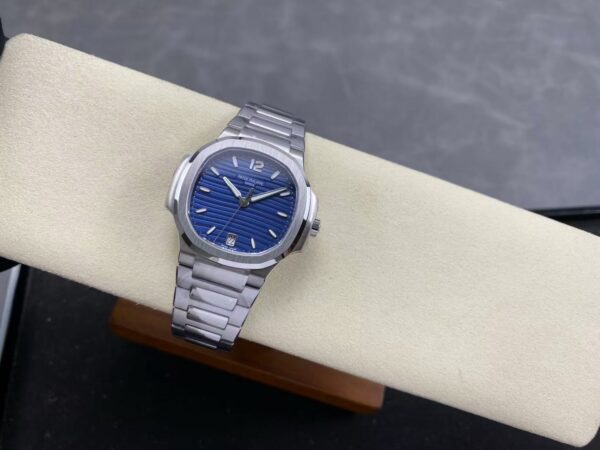 5E0C00A8811E6B1Ab3F686D2Ba6703C5