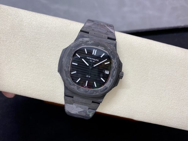 Replica Patek Philippe Nautilus Carbon Fiber Case Black Dial 5711 40Mm 28 Replica Patek Philippe Nautilus Carbon Fiber Case Black Dial 5711 40Mm