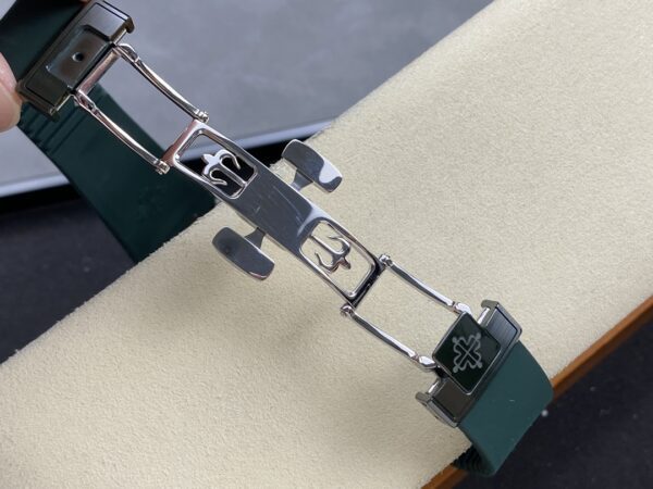 Replica Patek Philippe Nautilus Blue Dial 5711 40Mm 26 Replica Patek Philippe Nautilus Blue Dial 5711 40Mm