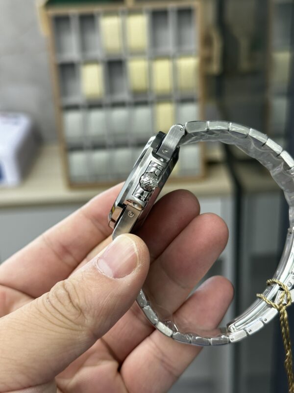 Replica Patek Philippe Nautilus Annual Calendar White Dial 5726 1A 010 20 Replica Patek Philippe Nautilus Annual Calendar White Dial 5726 1A 010