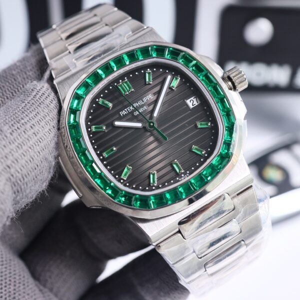 Replica Patek Philippe Nautilus 5711 113P 40Mm 23 Replica Patek Philippe Nautilus 5711 113P 40Mm