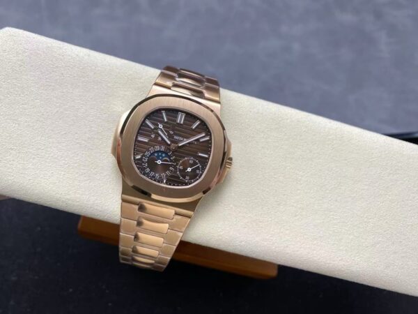 Replica Patek Philippe Nautilus Moon Phase Rose Gold Brown Sunburst 5712 1R 001 40Mm 5 4Bb299F9E5D66Ccad85856A5Fb592430