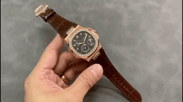 Replica Patek Philippe Nautilus 5724 001 40Mm 24 Replica Patek Philippe Nautilus 5724 001 40Mm