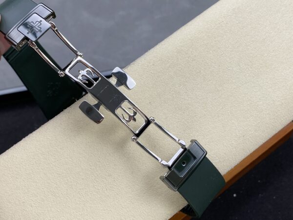 Replica Patek Philippe Nautilus Yellow &Amp; Green 5711 40Mm 20 Replica Patek Philippe Nautilus Yellow &Amp; Green 5711 40Mm