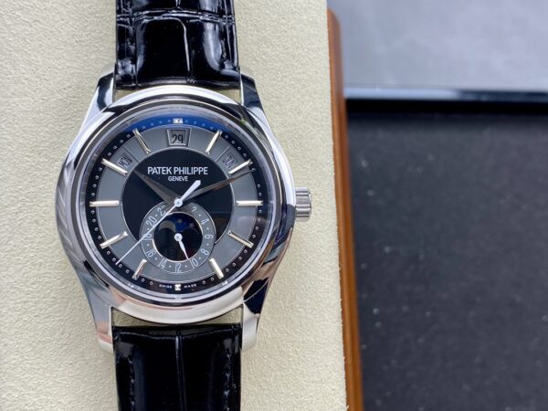 Replica Patek Philippe Complications Annual Calendar White Gold 5205G 010 40Mm 25 Replica Patek Philippe Complications Annual Calendar White Gold 5205G 010 40Mm