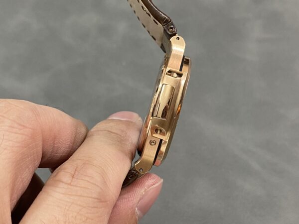 Replica Patek Philippe Nautilus 5724 001 40Mm 29 Replica Patek Philippe Nautilus 5724 001 40Mm