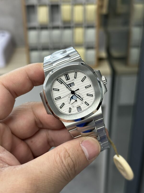 Replica Patek Philippe Nautilus Annual Calendar White Dial 5726 1A 010 17 Replica Patek Philippe Nautilus Annual Calendar White Dial 5726 1A 010