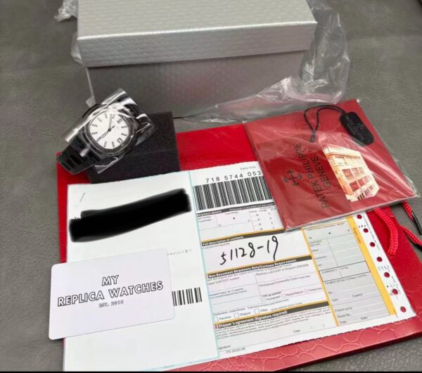 Replica Patek Philippe Nautilus 5711 40Mm 7 Img 7079