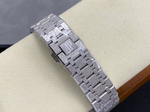 Audemars Piguet Royal Oak 15407 Frosted Steel – Rainbow Bezel 10 5257B077C602D2Fe6F7A250Cfa2A2407