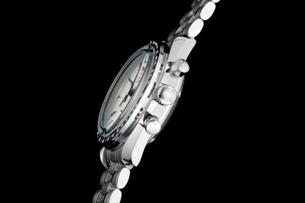 0A192D2Eb32E1Da341F39Ed8Ad1D7Ed4