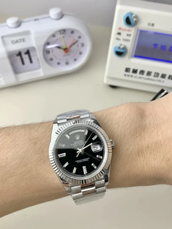 Replica Rolex Day-Date 40Mm M228236-0004