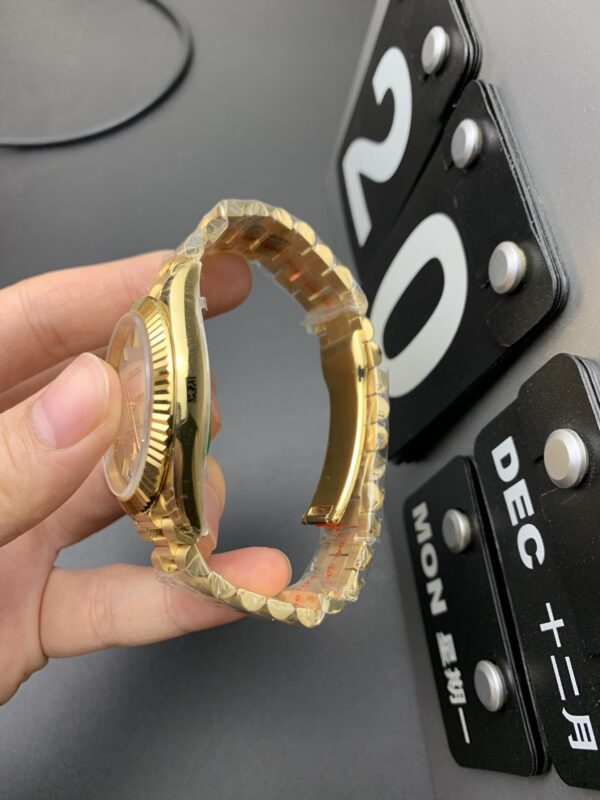 Replica Rolex Day-Date Silver Roman Dial 228238 40Mm 12 Replica Rolex Day-Date Silver Roman Dial 228238 40Mm