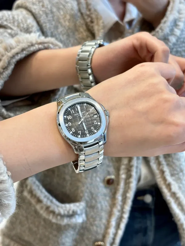 Replica Swiss Patek Philippe Aquanaut Steel 40Mm