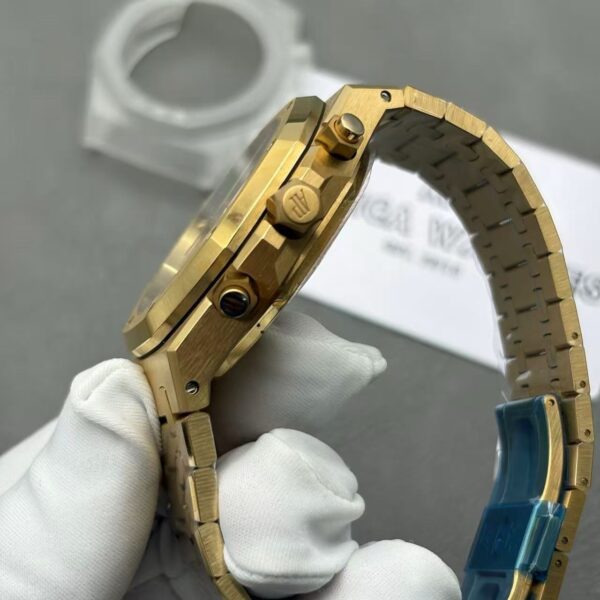 Replica Swiss Audemars Piguet Royal Oak Chronograph Yellow Gold &Amp; Smoked Champagne Dial 41Mm 9 1E5B64Dc41D521A1475E7Ae6B7575A48