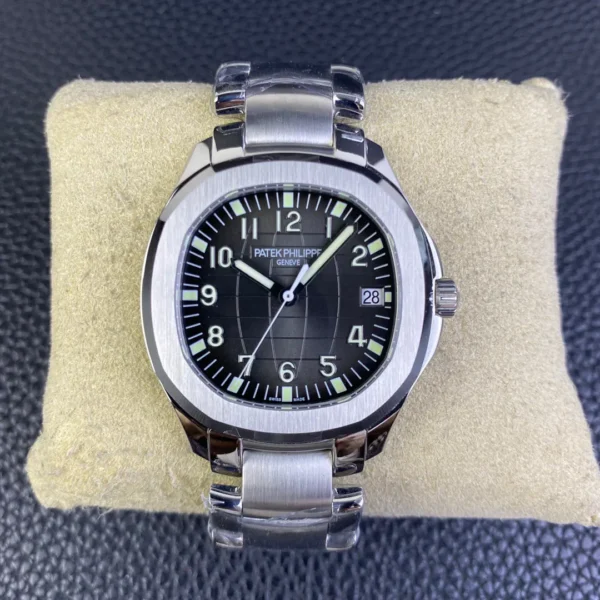 Replica Swiss Patek Philippe Aquanaut Steel 40Mm