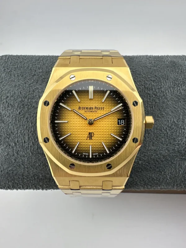 Replica Swiss Audemars Piguet Royal Oak Yellow Gold &Amp; Black Dial 39Mm