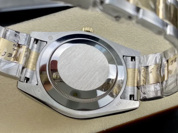 Replica Rolex Sky-Dweller Oyster M326933-0009 42Mm