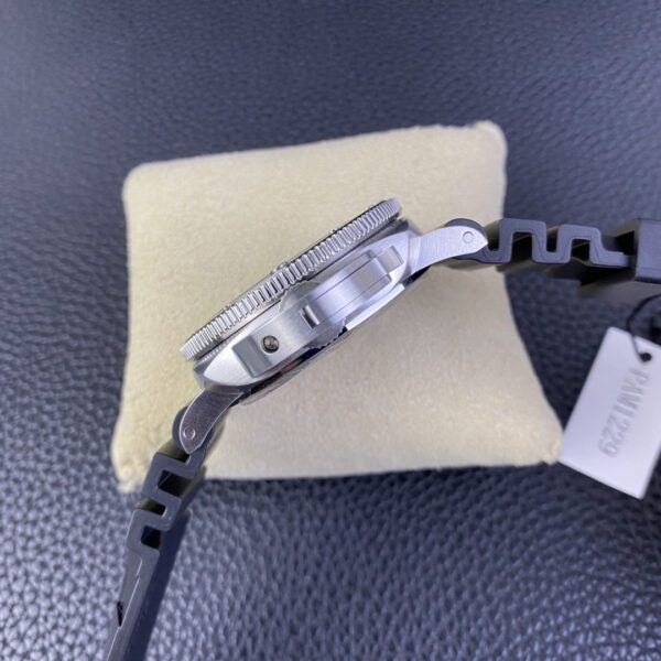 Replica Swiss Panerai Luminor Stealth Pam01305