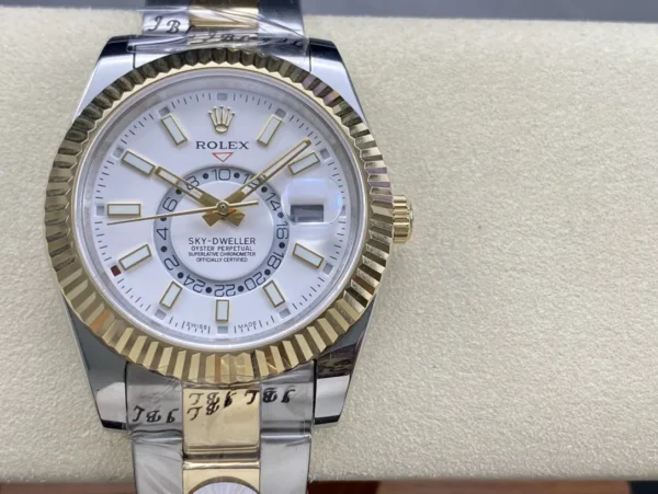Replica Rolex Sky-Dweller Oyster M326933-0009 42Mm