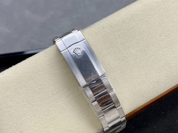 Replica Swiss Rolex Datejust 41 Silver Dial &Amp; Steel 3 Replica Swiss Rolex Datejust 41 Silver Dial &Amp; Steel