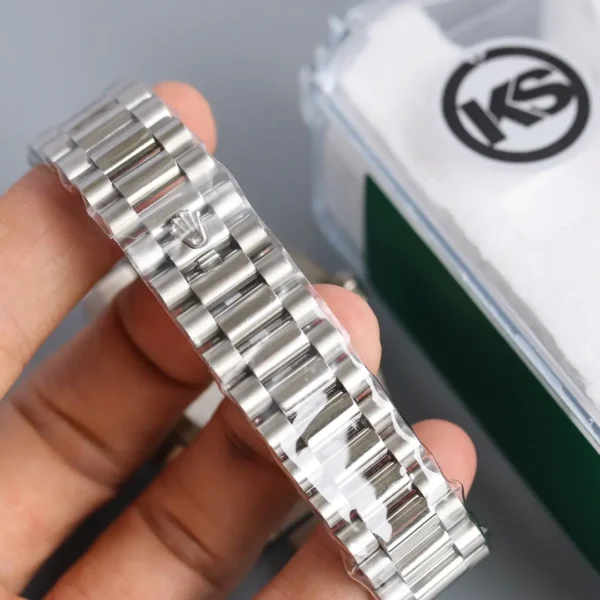 Replica Rolex Day-Date 228239 40Mm