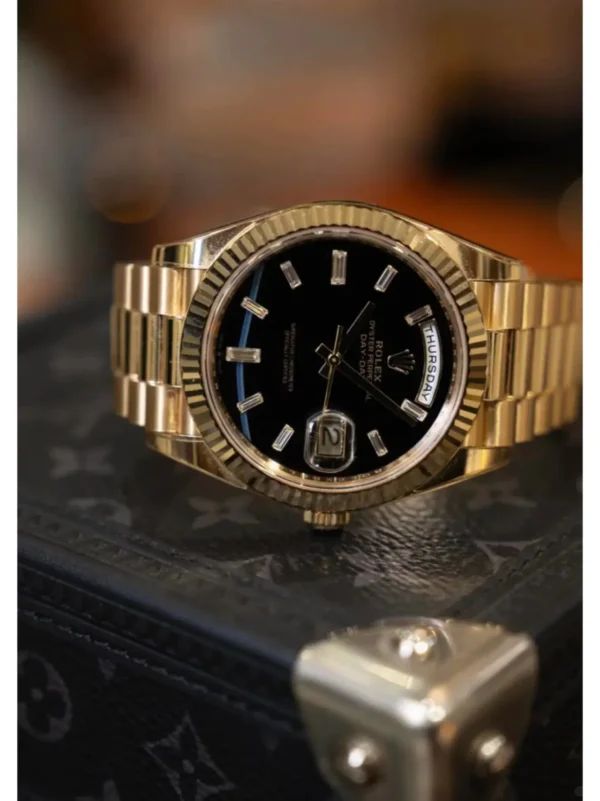 Replica Rolex Day-Date M228238_0059